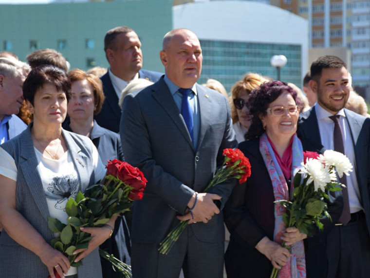 Принцип честности и ответственности перед обществом.