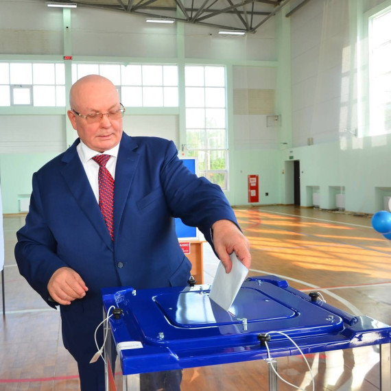 Голосование продолжается. Голосование продолжается.
