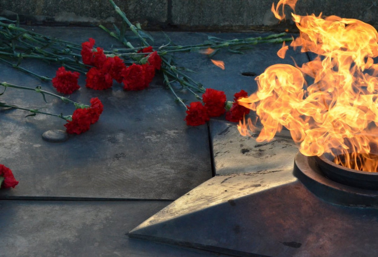 Вспомним всех поименно. Вспомним всех поименно.