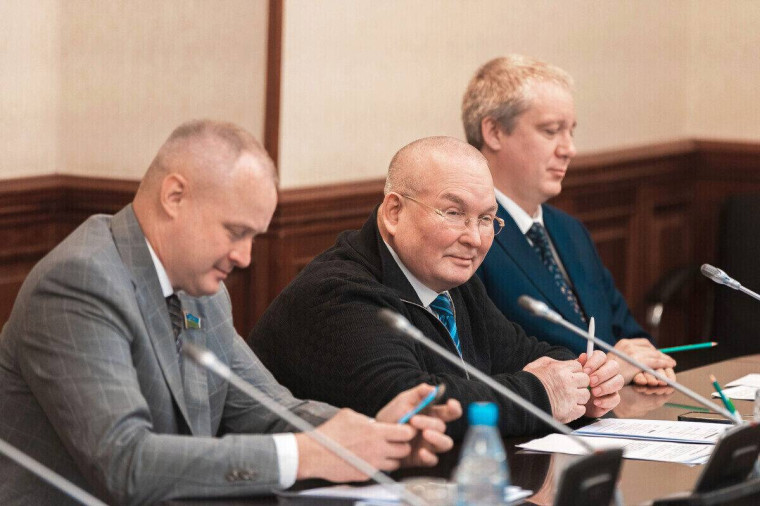 Обсудили актуальные вопросы. Обсудили актуальные вопросы.